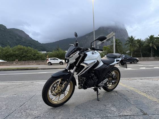 YAMAHA FZ25 FAZER CONNECTED ABS 